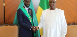 Passation de pouvoir : le geste de Diomaye à l’endroit de Macky