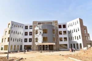 Université Iba Der Thiam de Thiès: Le personnel administratif en colère contre le recteur et décrète 24h de…