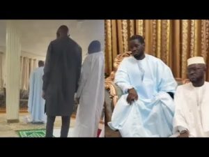 Arrêt sur image : Quand le Président Bassirou Diomaye Faye dirige la prière