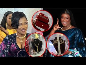 Aicha Rassoul offre 2 parures en or, une bague en diamant et 1 million à la fille de Aziz Ndiaye