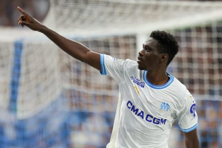 Ismaila Sarr de retour sur le terrain après une blessure, annonce Jean-Louis Gasset, entraîneur de Marseille
