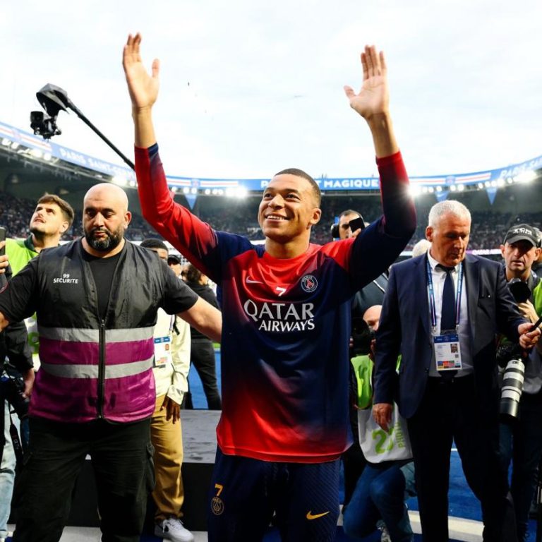 Une fin amère pour Kylian Mbappé au Parc des Princes, qui lui a rendu un dernier hommage mitigé