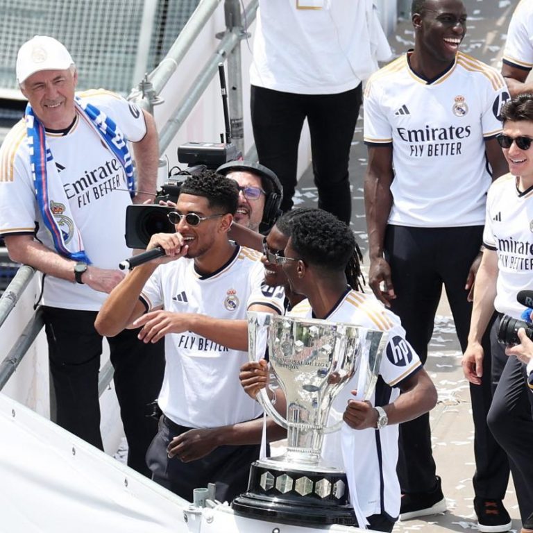 Football - Liga : Le Real Madrid célèbre son 36e titre de champion, déjà tourné vers l'avenir