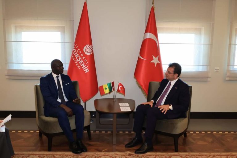Diplomatie - Le maire de Thiès reçu par Ekrem İmamoğlu, maire d’Istanbul