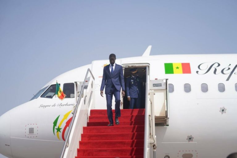 15eme de l’OCI : le président Bassirou Diomaye Faye est arrivé à Banjul