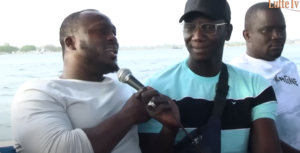 (Vidéo) – Modou Lo minimise « l’empereur de Aziz Ndiaye » et avertit Siteu : « Lou wakham geune bari mo geune méti si mom »