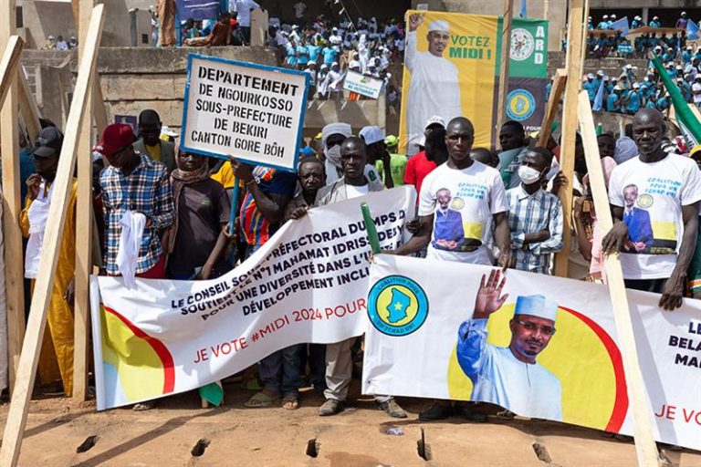 Présidentielle au Tchad: d'autres dynasties politiques en Afrique