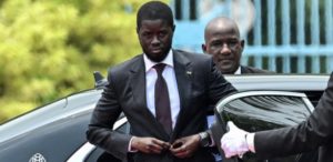 Format des visites de Diomaye, port vestimentaire… : Le Pr. Moussa Diaw décortique la nouvelle diplomatie sénégalaise