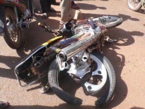 Orkadiéré : Un motocycliste tué et abandonné en brousse