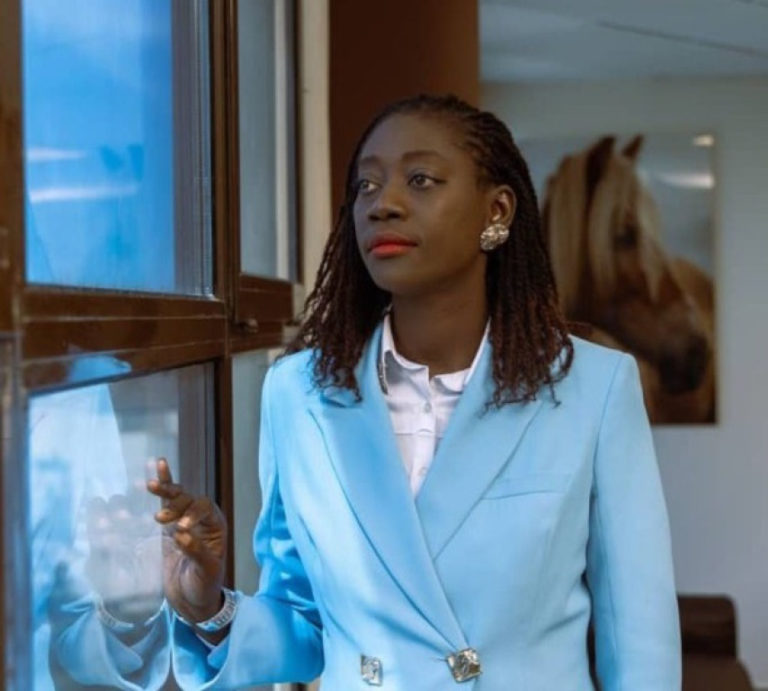Affaire des véhicules de la Présidence : Dr Nafisatou Diouf confondue avec un autre bénéficiaire