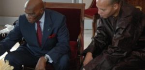 PDS : Karim Wade signe-t-il les documents à la place de son père Abdoulaye Wade ?
