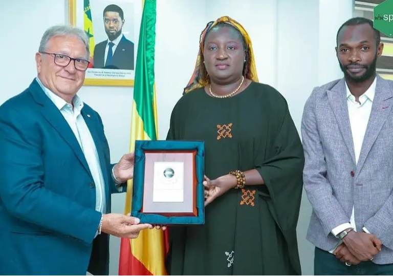 En visite au Sénégal, la confédération mondiale de baseball softball annonce d’importants chantiers pour développer le Baseball5!