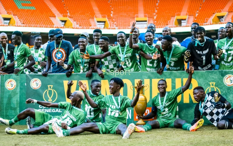 Tout en images : Revivez les moments forts du sacre de Mbour Petite Côte face aux Férus Foot (1-0)