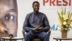 Dernière Minute : Le Président Bassirou Diomaye Faye face à la presse…