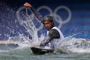 JO 2024 : Yves Bourhis brille et se qualifie pour la deuxième manche du Canoë slalom