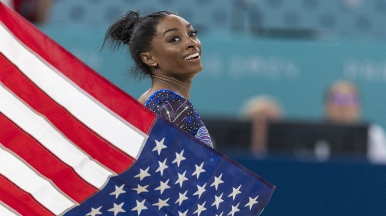 « C'est l'icône américaine », Simone Biles, la star que les stars s'arrachent