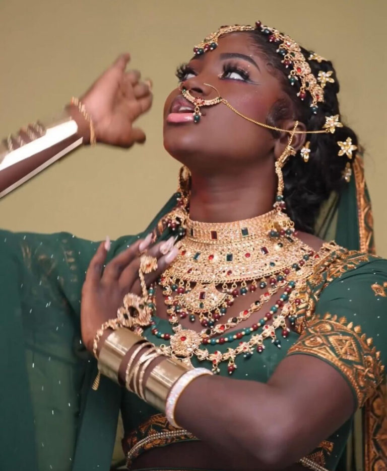 (4) Photos : Fatou Ndiaye surpasse Fah Aïdara et Abba No Stress avec 3,6 millions de followers… Que se passe-t-il sur TikTok ?