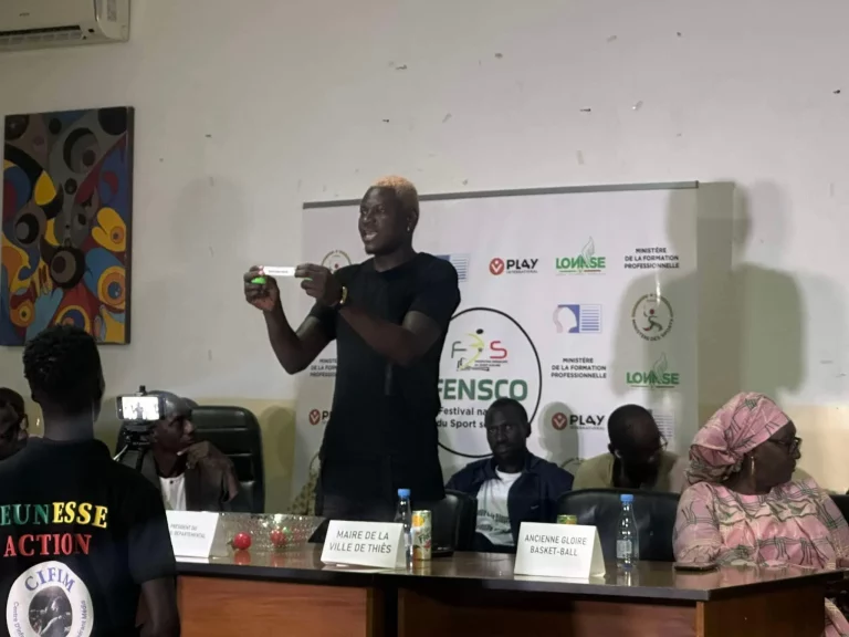 Tout en Images : Le tirage au sort du Festival National des Sports Scolaires (FENSCO)