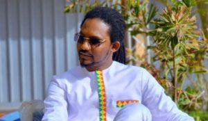 Pape Sidy Fall face à un arnaqueur audacieux… Découvrez comment il a réagi !