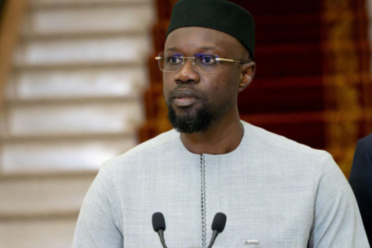 Le salaire du Premier ministre dévoilé : Ousmane Sonko bénéficierait également d’une « ligne de crédit »