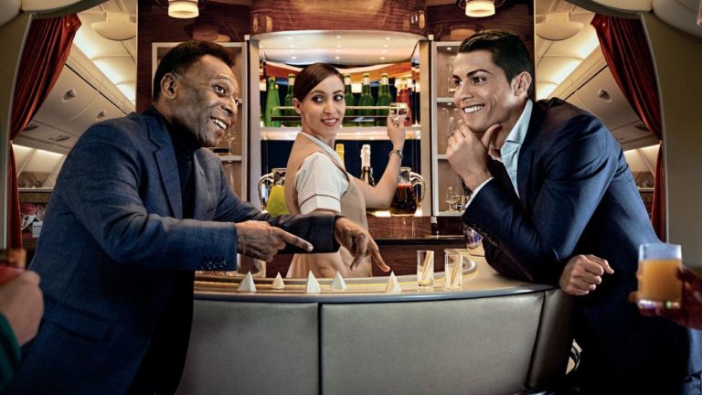 Cristiano Ronaldo s’en prend terriblement au roi Pelé et enflamme la toile (VIDEO)