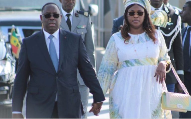 Dissolution de l’Assemblée nationale : l’appel vidéo de Macky Sall et son épouse aux députés de Benno
