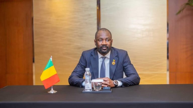 Chine: Le Président malien change de look (Photos)