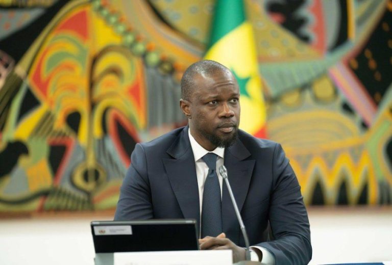 Élaboration du Projet : zappée, la société civile tire sur Ousmane Sonko