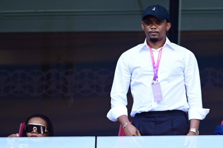 Samuel Eto'o suspendu six mois par la FIFA