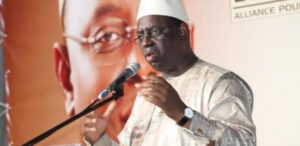 Législatives : Macky Sall entre en campagne le 10 octobre à…