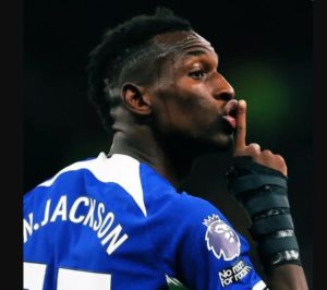 VIDEO : Appel en profondeur, finition clinique à la Drogba… Nicolas Jackson se régale