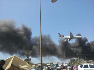 Violent incendie à l'ancienne piste de Mermoz