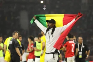 Equipe Nationale : Aliou Cissé, un limogeage « inadmissible, pas élégant », les journalistes sportifs réagissent au départ d’un « entraîneur au bilan exceptionnel »