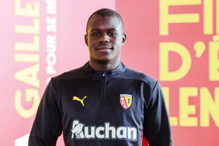 Après avoir « perdu du temps », Malang Sarr veut reprendre son envol à Lens