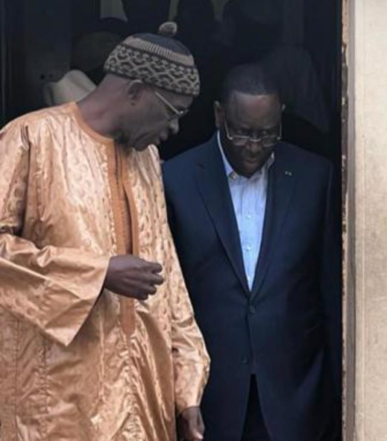 Moustapha Cissé Lô revient sur sa relation avec Macky Sall, qui l'avait viré il y a quelques années