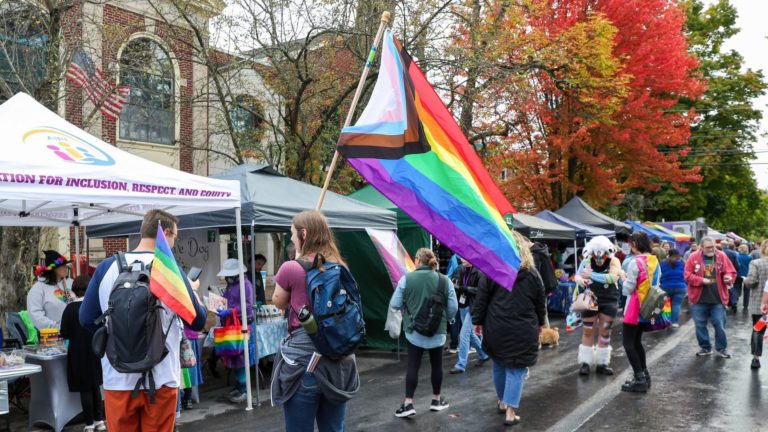 La détresse de personnes LGBT+ après l'élection de Donald Trump