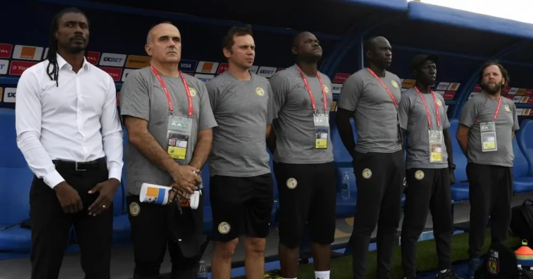 Un coach évoqué renonce à la succession d’Aliou Cissé