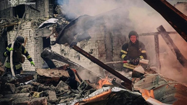 La Russie intensifie ses attaques aériennes sur Kiev