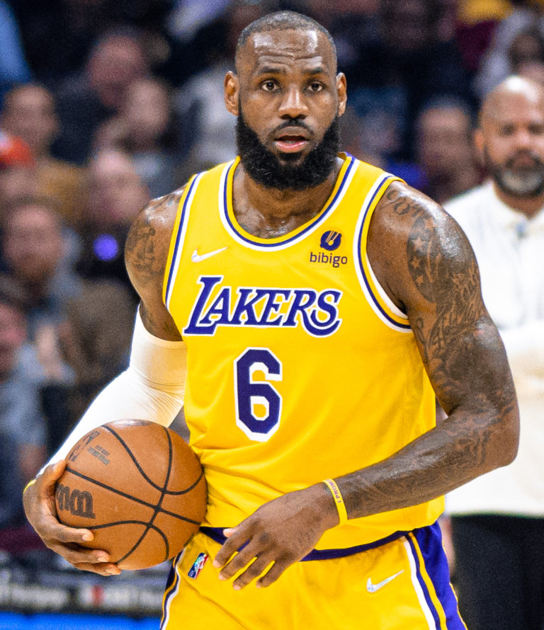 LeBron James, un titan qui cumule les records en NBA