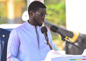Décès Alioune Badara Bèye : L'hommage du chef de l'État