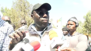 Dakar : le maire de Grand-Yoff reçoit une plainte, une dame lui réclame la…