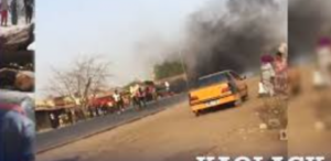 Kaolack: Des Jakartamen en colère contre les autorités ont brûlé des pneus