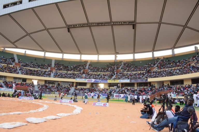 Lutte avec Frappe | Plus de 15 Lutteurs en Compétitions à l'Arène Nationale, ce Dimanche