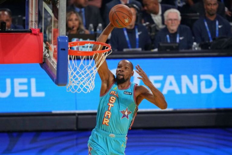 « Annulez le All-Star week-end » : Kevin Durant ironise après les critiques sur le nouveau format imaginé par la NBA