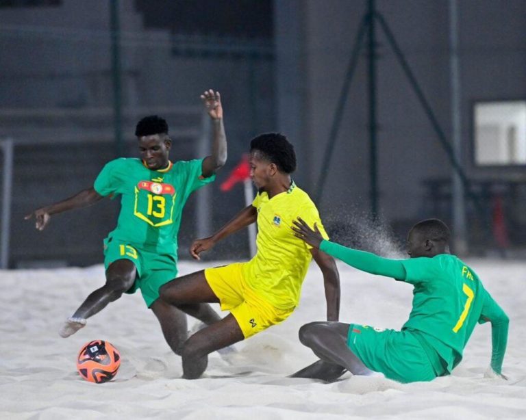 Beach Soccer : le Sénégal Bat les Seychelles 10-3 en match amical