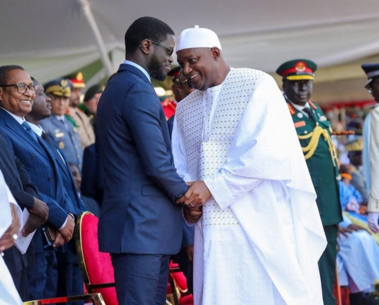 Bassirou Diomaye Faye en Gambie pour la fête nationale : Un engagement renforcé pour la coopération bilatérale