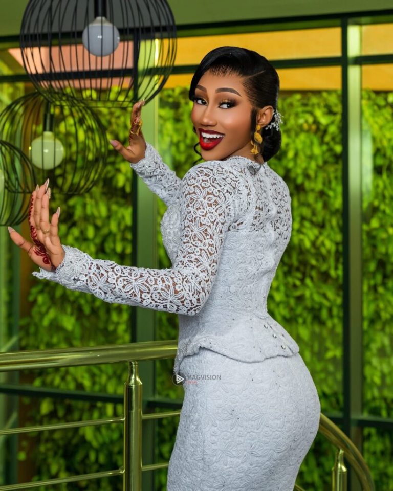 (Photos)- Bebei Binta éblouit dans sa première tenue de mariage