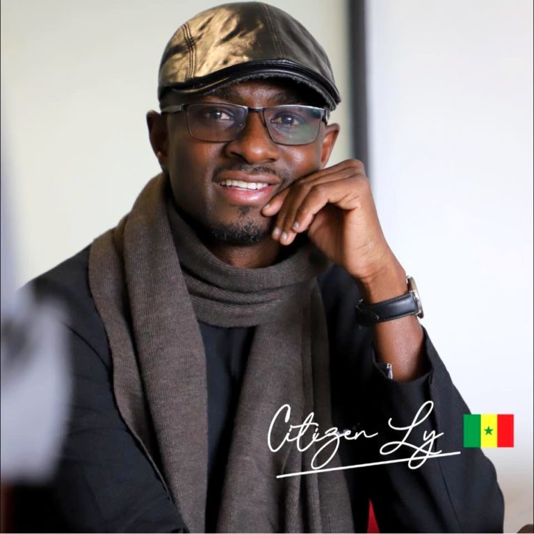 Le ministre conseiller Ousseynou Ly filmé en train de…(vidéo)
