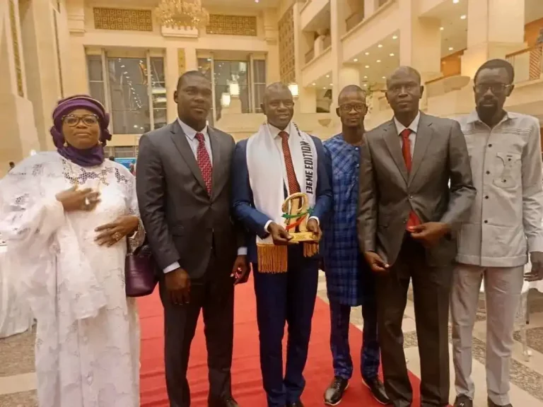 Thiès à l’honneur : Dr Babacar Diop sacré meilleur maire du Sénégal