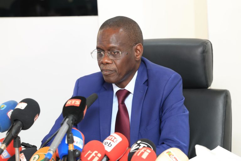 Baisse des salaires – Al Aminou Lo, SG du gouvernement: « On ne va pas toucher aux petits salaires »